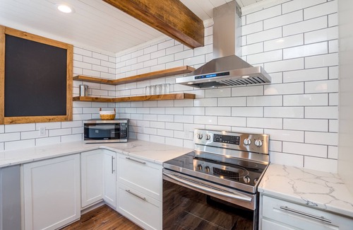 Midtown Ocean City Condo | Kristy Greg Unit 3 - Unique coastal retreat . Ocean Block!