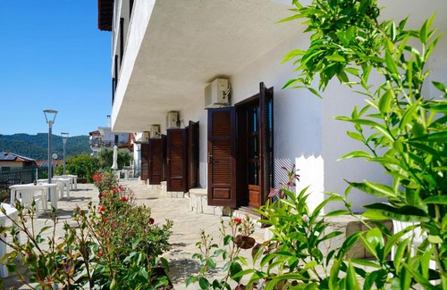 Pirgadikia Hotel | Kritikos Apartments