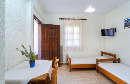 Pirgadikia Hotel | Kritikos Apartments