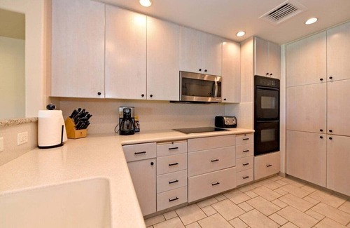 Kaanapali Condo | KRL N102 2BD Condo on Kaanapali Golf Course w Pool