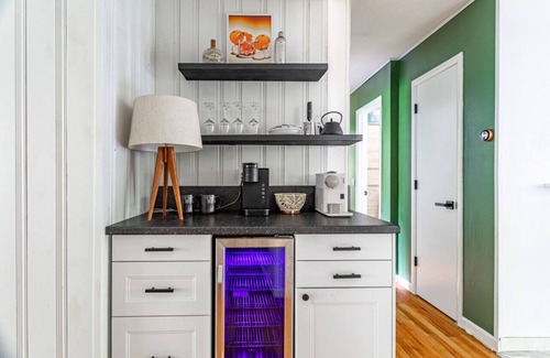 Town of Olive Apartment | Krom Ranch