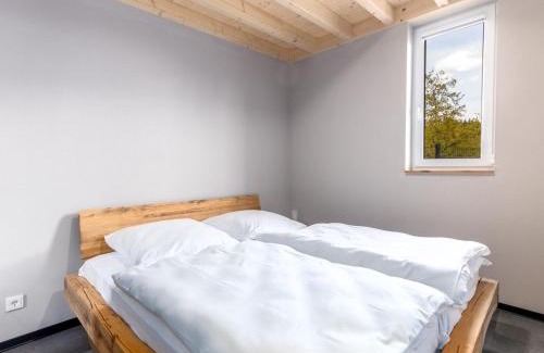 Hallschlag House | Kronenburger Countryside Stay