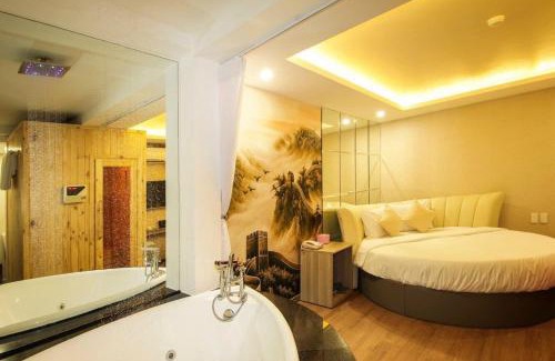 Linh Trung IEPZ Hotel | KS Tình Nhân Sach Hotel