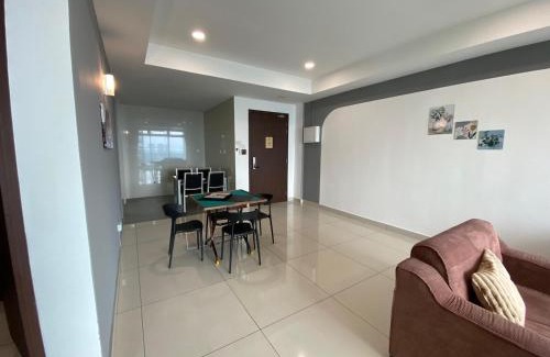 Taman Century Apartment | KSL D'Esplanade by ACJB HomeStay