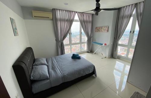 Taman Century Apartment | KSL D'Esplanade by ACJB HomeStay