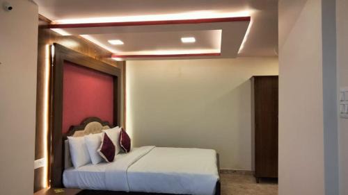 Chikkaballapur Resort | KSTDC Hotel Mayura Pine Top Nandi Hills