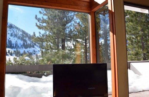 Olympic Valley House | KT Hideaway | Near Palisades Village!