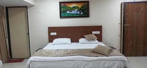 Tirupati Hotel | Kuber Residency