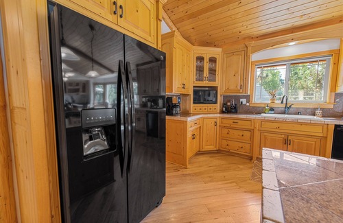 Castle Glen Estates Cabin | Kubo Del Sol