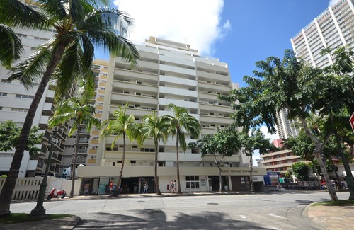 Honolulu Apartment | Kuhio Village 1009 KING BED Modern/Waikiki Beach