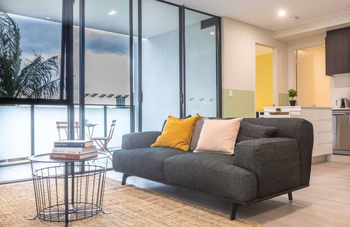 Mays Hill Apartment | KULA - Apartment Parramatta