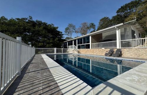 Chinauta House | Kulcana - Cerros del Guacaná