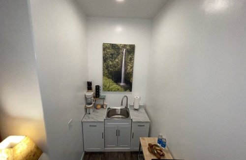 Keaau Cottage | Kuleana Green Cottage with pool 30 min. from Volcano Nat'l Park!