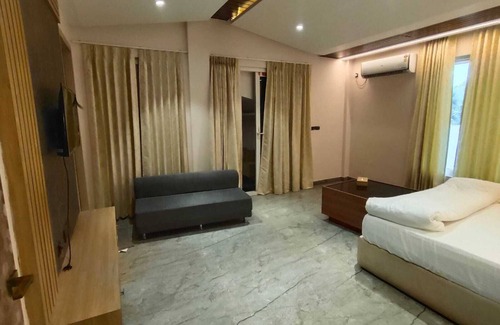 Bhimunipatnam Hotel | Kuraswa resorts