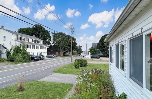 York Beach House | Kurtz Cottage - Y856 Brought to you by GetAway Vacations