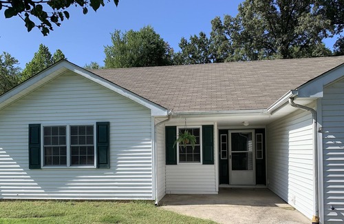 Gilbertsville House | KY Lake Area Home 1 Mile to Moors or Big Bear Resort