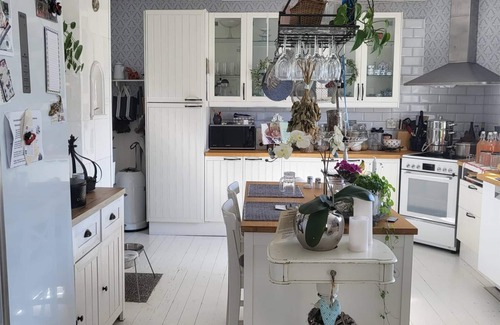 Langemala Apartment | Kyrkgatan B&B - Cozy Bed & Breakfast in Småland