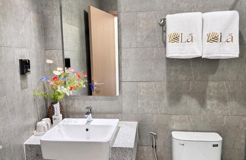 Long Xuyen Hotel | Lá Riverside Boutique Hotel