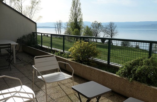 Anthy-sur-Leman Apartment | Léman art de Vivre, Appartement Bord du lac Léman, Accès Direct à la Plage