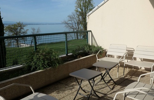 Anthy-sur-Leman Apartment | Léman art de Vivre, Appartement Bord du lac Léman, Accès Direct à la Plage