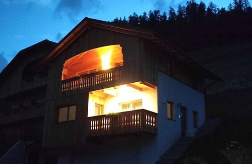 Longiaru House | Lüch de Corona Comfortable holiday residence