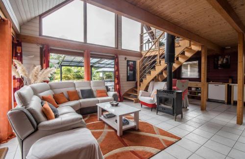 Mur-de-Bretagne House | L'écrin de bois -sauna - spa