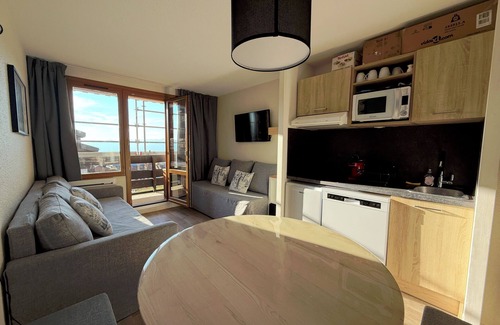 Belle Plagne Apartment | L'écrin des Alpages- Appart T2 Paradiski Belle Plagne 5 Pers Skis aux Pieds