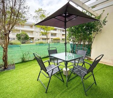 Aytre Apartment | L'Acacia