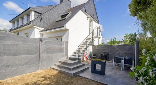 Belz House | L'agapanthe