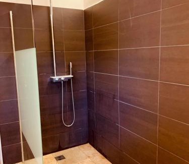 Seez Apartment | L'Agneau Rouge - Charmant appartement avec terrasse