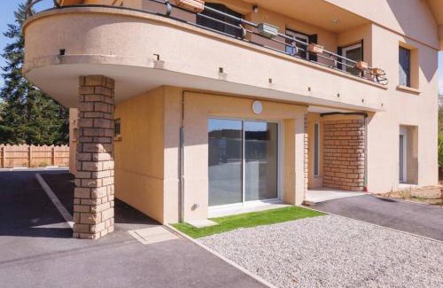 Bourg-en-Bresse Apartment | L'Aindus de Brou- parking privé- RDC