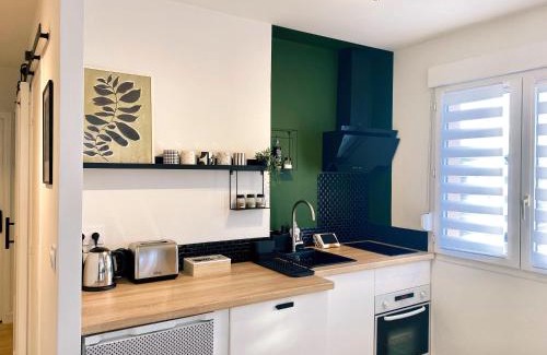 Castres Apartment | L'alcôve - T2 Calme, Terrasse & Parking privé