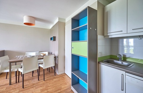 Courseulles-sur-Mer Apartment | L'Alouette - Appt en résidence avec terrasse