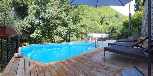 Entraygues-sur-Truyere House | L'Ancienne Ecole