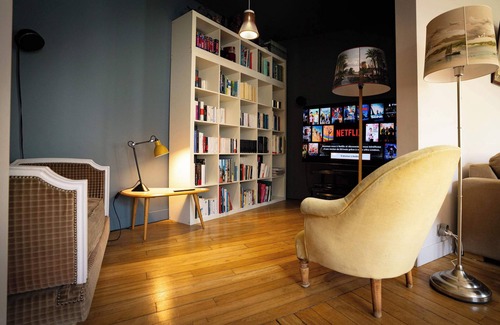 Pere Lachaise Apartment | L'Aneto - Charme, Balcon, Home-cinema