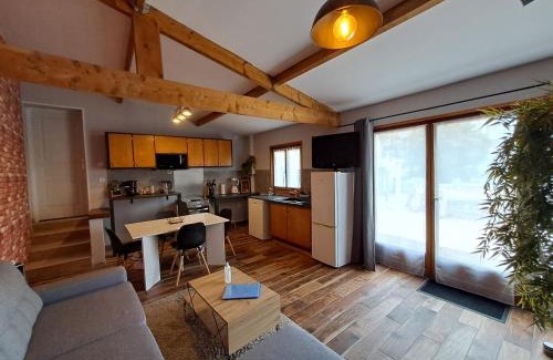 Rosny-sur-Seine House | L'Annexe- guest house avec piscine studio avec coin chambre