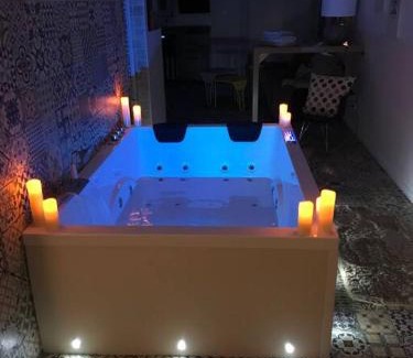 Soucelles Apartment | L’Appar(T) du Grand Bois - Jacuzzi -