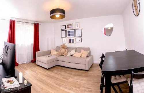 Le Plessis-Robinson Apartment | L'Appart