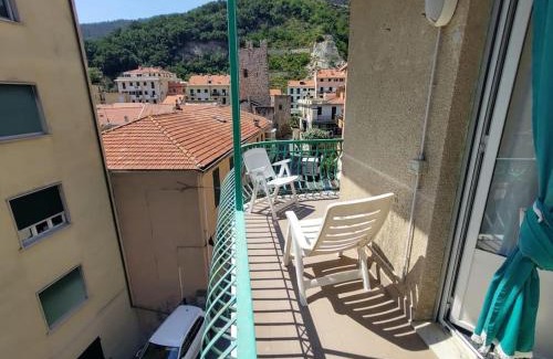 Noli Apartment | L'appartamento Giallo(+Garage Auto) 009042-LT-0284