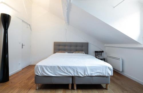 Saint-Merri Apartment | L'appartement du Cirque
