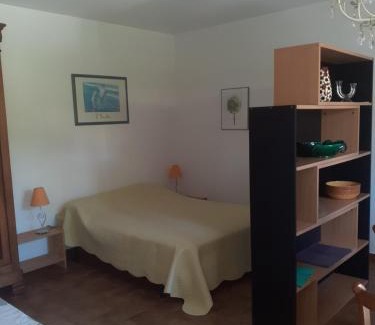 Greoux-les-Bains Apartment | L'Arc en Ciel