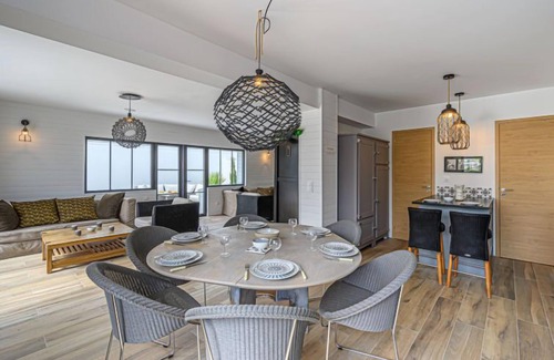 Carnac House | L'atelier d'artiste by Interhome