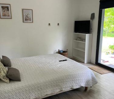 Le Thor Bed & Breakfast | L'atelier des Coudelières