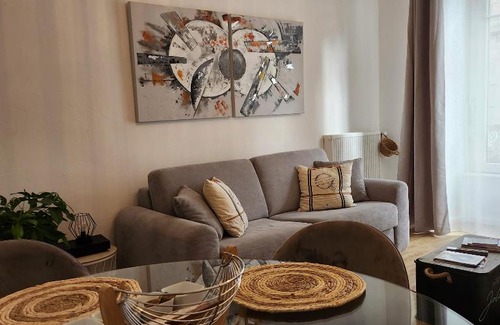 Dinan Apartment | L' atelier du 26