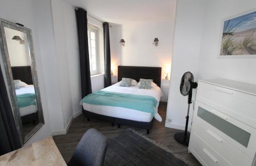 Intra Muros Apartment | L'Emeraude