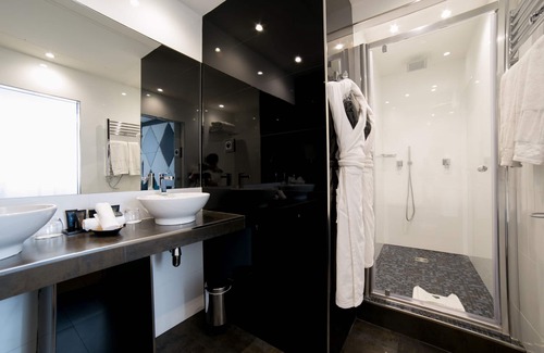 Les Halles Hotel | L'Empire Paris