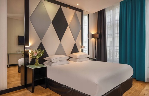 Les Halles Hotel | L'Empire Paris