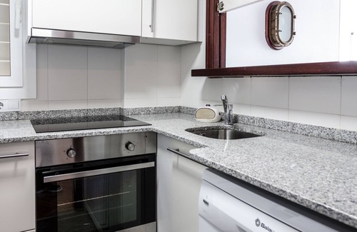 L'Escala Apartment | L'escala: In front of the sea-Passeig Maritim-l'Escala-Wifi free
