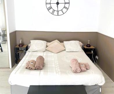 Les Perroquets Apartment | L ESCALE entre DISNEY et PARIS