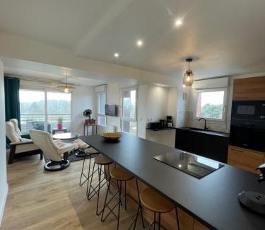 Vannes Apartment | L'Escale - Terrasse - Parking - Lave-linge - Wi-Fi